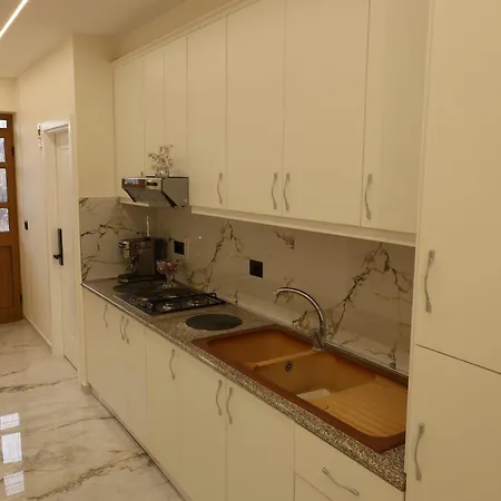 Eljus Δυρράχιο