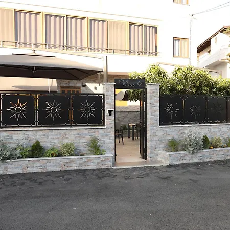 Πανσιόν Eljus