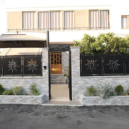 Πανσιόν Eljus Δυρράχιο